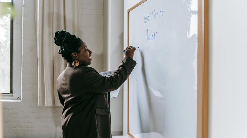 Oportunidade para professores universitários em Curitiba - Imagem: Pexels