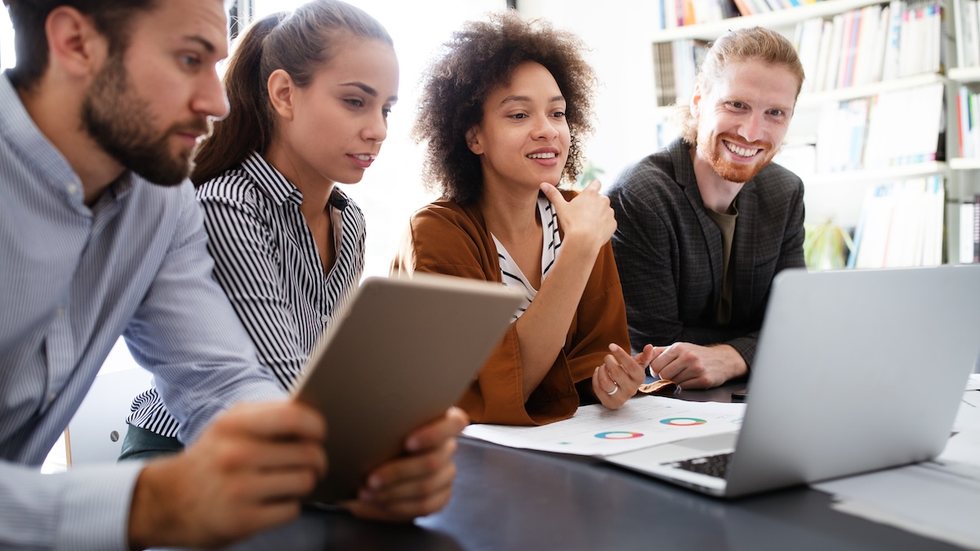 O concurso público da AEB terá três tipos de provas. - Foto: Envato Elements / nd3000