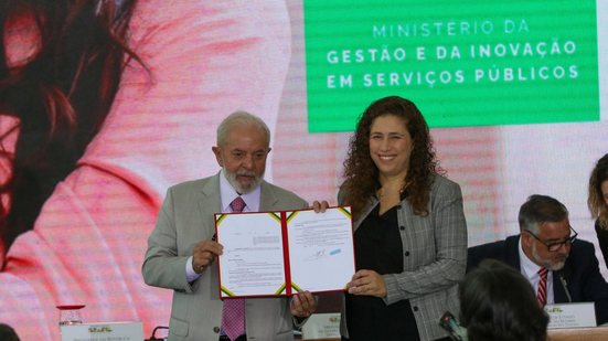 Esther Dweck, ministra do MGI e o presidente Lula - Fabio Rodrigues-Pozzebom/Agência Brasil via Fotos Públicas