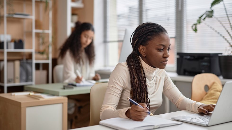 Para a candidatura no processo de Igarapava ser devidamente efetivada, é preciso efetuar o pagamento da taxa de inscrição. - Foto: Envato Elements / seventyfourimages