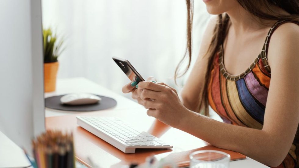 As vagas são distribuídas entre diversas funções, conforme a escolaridade exigida - Foto: Envato Elements/stockasso