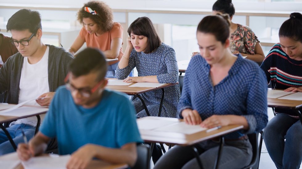 No processo da Ebserh, os salários variam entre R$ 2.707,15 e R$ 17.978,62. - Foto: Adobe Stock