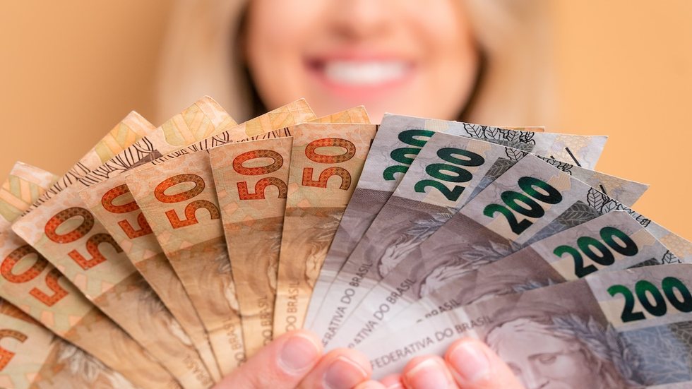 Diversos concursos lançados ao redor do país possuem diferentes faixas salariais. - Foto: Adobe Stock