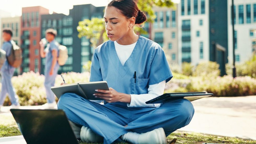 O processo da Ebserh é voltado para as áreas médica, assistencial e administrativa. - Foto: Adobe Stock