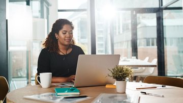 As jornadas serão de 20 a 40 horas semanais. - Foto: Adobe Stock/Grady R/peopleimages.com