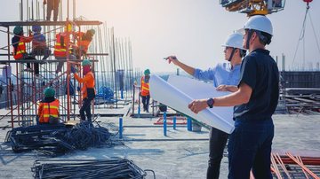 Os profissionais deverão cumprir jornada de 40 horas semanais. - Foto: Adobe Stock/Panumas
