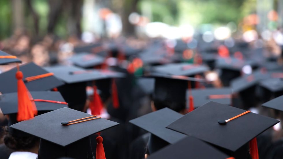 Veja universidades com concurso público aberto - Foto: Adobe Stock