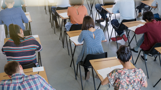 Saiba como se inscrever no concurso em Juína, MT - Foto: Adobe Stock