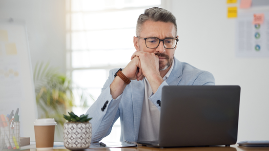 Serão mais de 300 vagas para diversas áreas de atuação - Foto: Adobe Stock