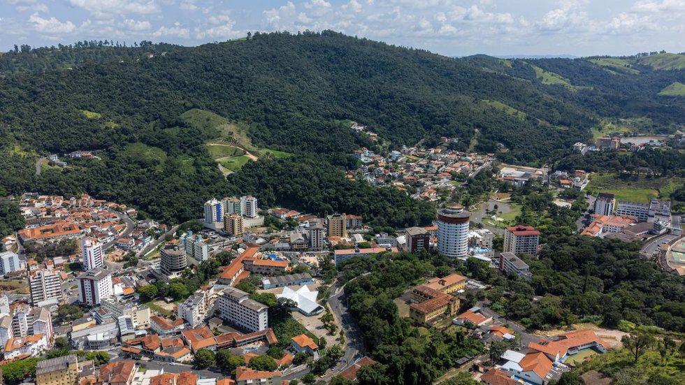 Veja como se inscrever no concurso em Águas de Lindoia, SP - Foto: Adobe Stock