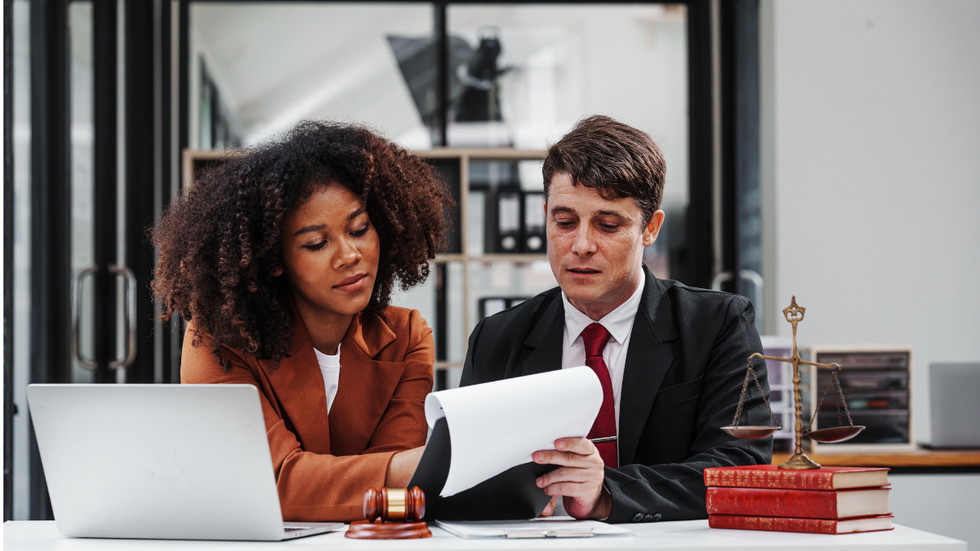 Veja como se inscrever no concurso público - Foto: Adobe Stock