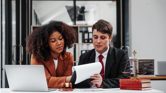 Veja como se inscrever no concurso público - Foto: Adobe Stock