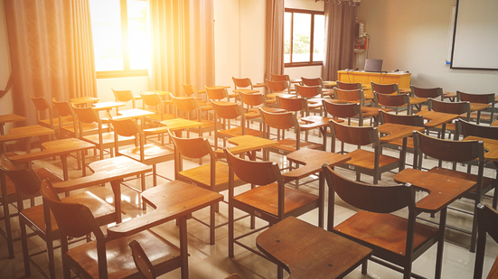 Veja detalhes sobre o concurso público para professor substituto da Unesp - Foto: Adobe Stock