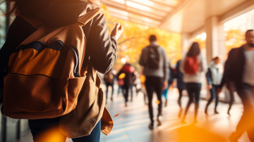 Veja o edital do concurso da Universidade Estadual do Norte Fluminense Darcy Ribeiro (UENF), no Rio de Janeiro - Foto: Adobe Stock