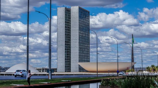 Veja concursos na região Centro-Oeste - Foto: Adobe Stock