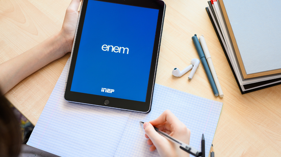 Confira o valor da taxa de inscrição do Enem 2025 - Foto: Adobe Stock
