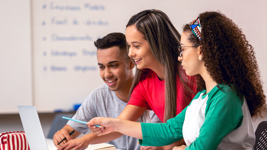 Saiba como se inscrever no concurso público da UFPB - Foto: Adobe Stock