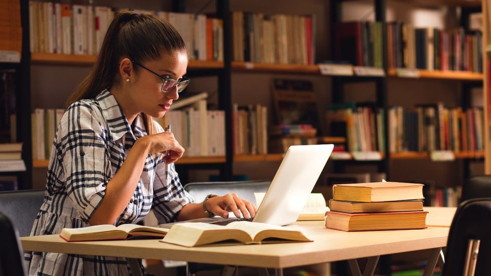 O processo em Francisco Beltrão possibilita a isenção da taxa de inscrição. - Foto: Adobe Stock