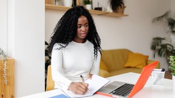Os candidatos do processo devem passar por uma prova objetiva. - Foto: Adobe Stock