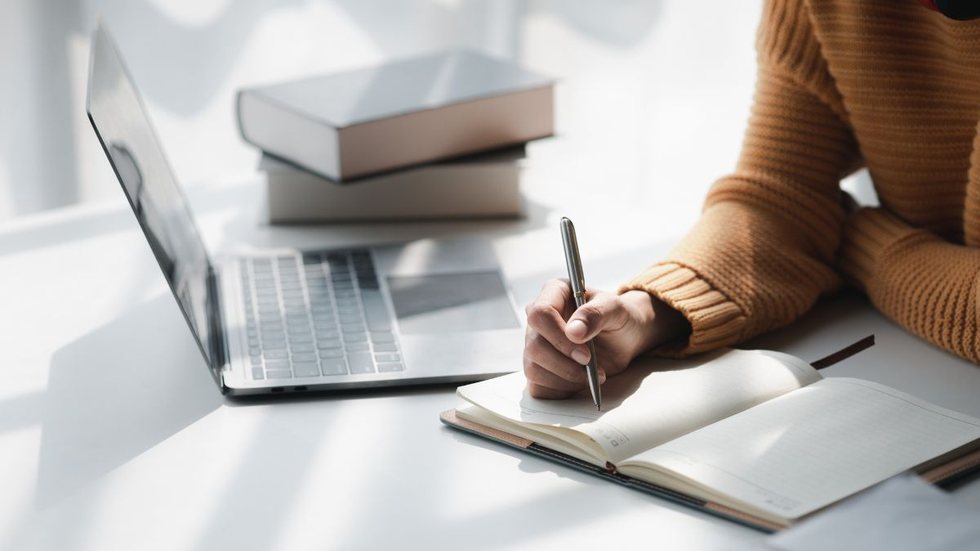 Confira este concurso na area da educação em Colíder (MT) - Foto: Adobe Stock