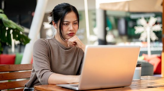 Especialistas explicam o significado de um processo cancelado, suspenso ou adiado. - Foto: Adobe Stock