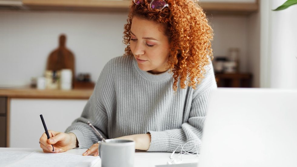 No processo de Douradoquara, os candidatos de todas funções devem passar por uma prova objetiva. - Foto: Adobe Stock