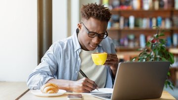 Confira este concurso público em Honório Serpa (PR) - Foto: Adobe Stock