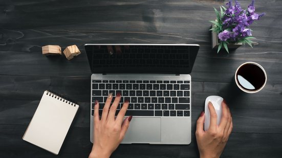 Os convocados pelo concurso de Nova Palmeira podem realizar jornadas entre 20 e 40 horas semanais. - Foto: Adobe Stock