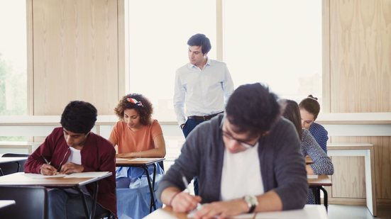 Confira este concurso publico na Fatec São José dos Campos (SP) - Foto: Adobe Stock