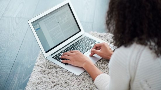 Confira este concurso na UFU (MG) - Foto: Adobe Stock