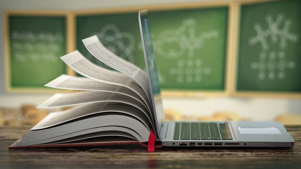 Confira este concurso para professor, em Boa Esperança (ES) - Foto: Adobe Stock