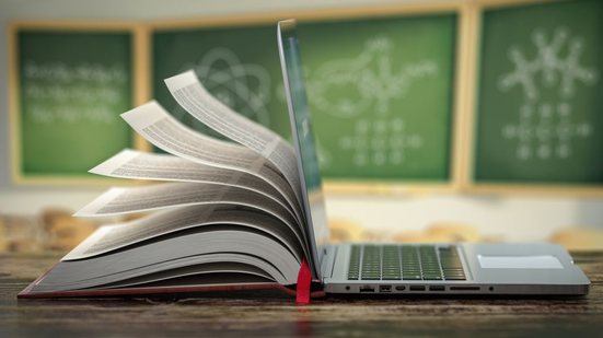 Confira este concurso para professor, em Boa Esperança (ES) - Foto: Adobe Stock