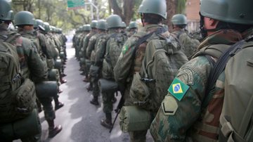 Prazo do alistamento militar 2025 acabou; quem perdeu ainda pode se regularizar. - Foto: Adobe Stock