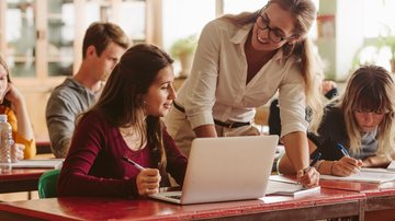 Confira este concurso público em Balneário Piçarras (SC) - Foto: Adobe Stock