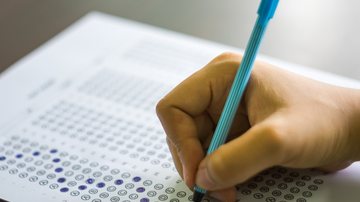 Concurso oferece mais de 100 vagas - Foto: Adobe Stock