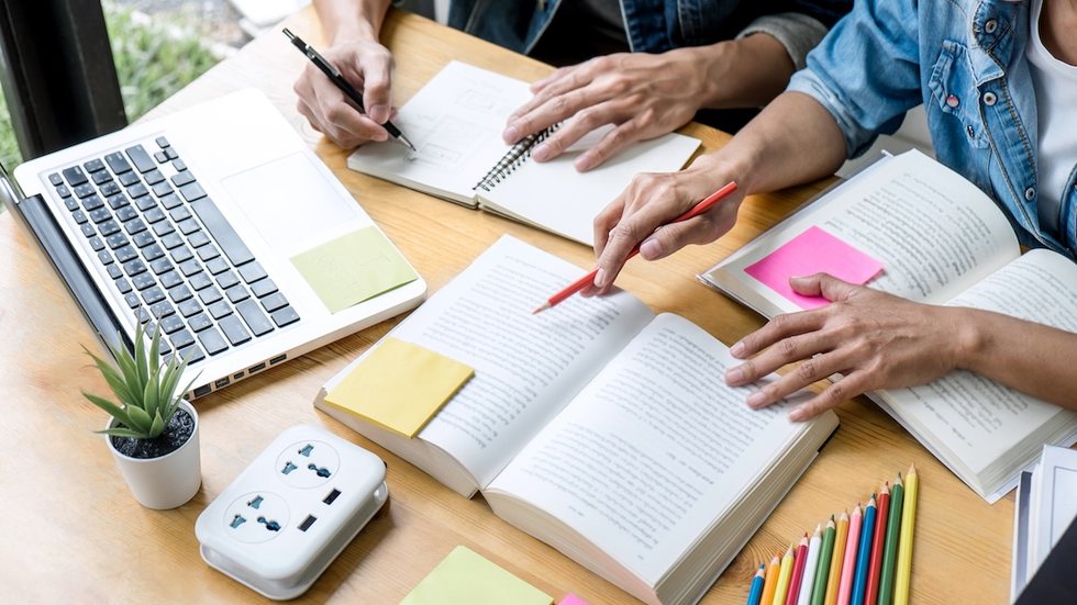 Os interessados nos certames devem ficar atentos aos cronogramas. - Foto: Adobe Stock