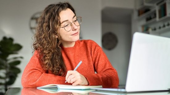 O processo em Douradina conta com três cargos. - Foto: Adobe Stock