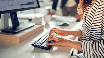 Confira este concurso público na Fahece (SC) - Foto: Adobe Stock