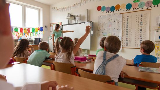 Confira este concurso público na IFC - Foto: Adobe Stock