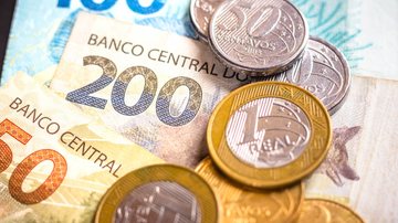 Edital terá vagas para diversos níveis de escolaridade - Foto: Adobe Stock