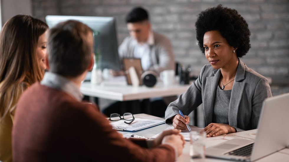 Entenda como funciona a qualidade no atendimento de serviços públicos. - Foto: Adobe Stock