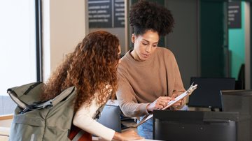 O setor público é voltado para diferentes áreas de atuação. - Foto: Adobe Stock
