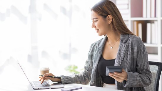 Edital oferece mais de 900 vagas - Foto: Adobe Stock