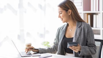 Edital oferece mais de 900 vagas - Foto: Adobe Stock
