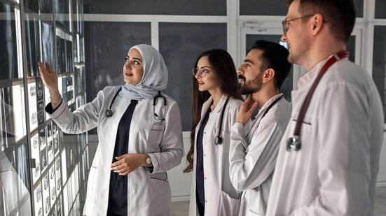 Confira este concurso público realizado pelo FIMES (GO) - Foto: Adobe Stock