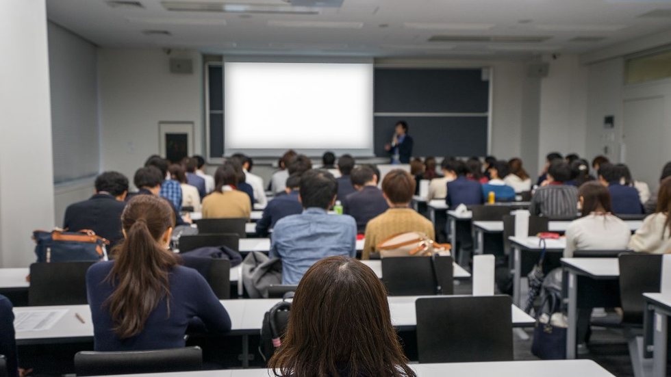 Fuvest realiza seleção para cursos de graduação da USP - Foto: Adobe Stock