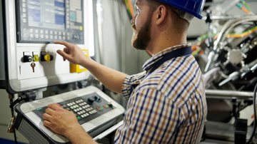 Saiba o que foi retificado no edital do concurso público de Santanópolis (BA) - Foto: Adobe Stock