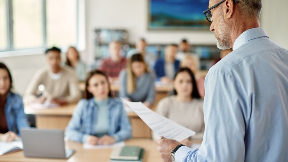 Confira este concurso público na Unesp em Araraquara - Foto: Adobe Stock