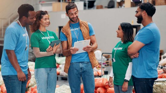 Confira este concurso público em Vila Pavão (ES) - Foto: Adobe Stock