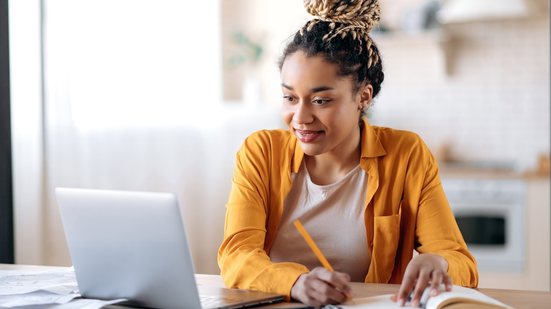 O processo terá uma prova objetiva para todos os cargos. - Foto: Adobe Stock